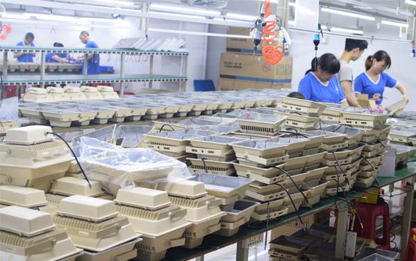 大功率投光燈生產中