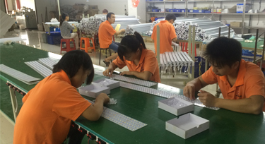 品質高服務好 西安何總毫不猶豫的選擇光臣LED護欄管