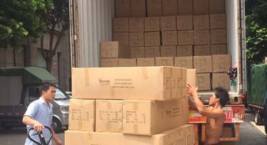 【海外訂單】銷往馬來西亞的光臣LED護欄管出貨了!