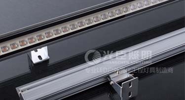 洗墻燈廠家告訴你:你缺少人生經歷是因為你從不求助!