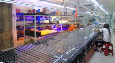 逆風而行 一千多米鐵灰色大功率洗墻燈即將完工!