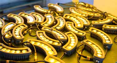 勢(shì)不可擋 光臣照明一周內(nèi)完成上萬個(gè)LED瓦楞燈