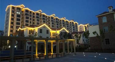 洋房別墅試燈成功 光臣照明H30 LED輪廓燈表現出色