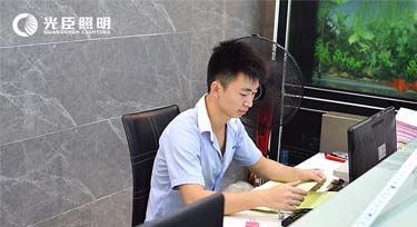 返單率高的LED洗墻燈廠家 竟遇上單多而發愁?