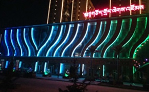 弧形輪廓怎么做?光臣照明全彩線條燈實景案例解析