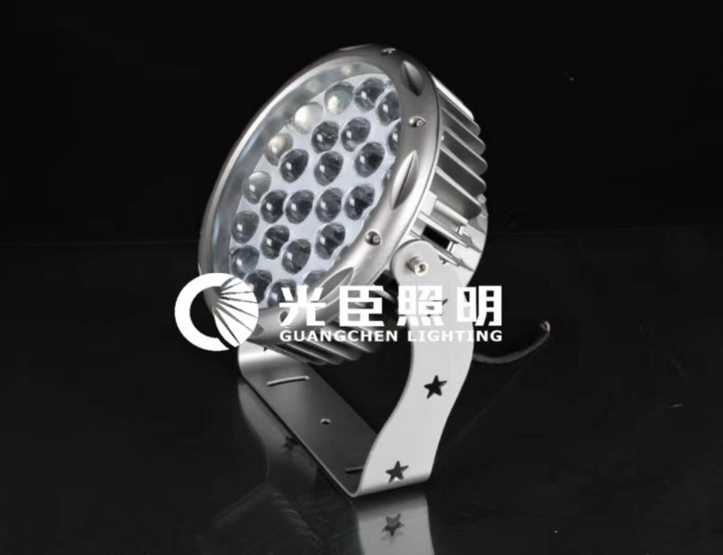 大功率窄光束投射燈,高樓亮化新寵兒