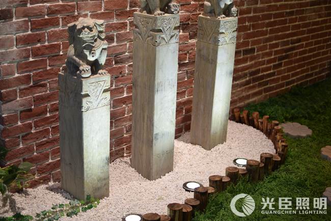 偏光LED地埋燈，既能打亮墻面又不會讓人感到刺眼