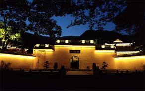 線條燈廠家告訴你夜景亮化工程如何配燈？